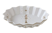 Load image into Gallery viewer, Oval Plate Royal Nutcracker.
