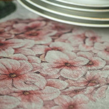 Load image into Gallery viewer, Table Runner HORTENSIA.
