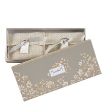 Load image into Gallery viewer, Set of 2 scented pouches Escale a Sintra - Cotton Blossom.
