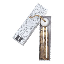 Load image into Gallery viewer, Royal Tassel scented golden - Rose elixir.
