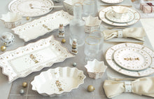 Load image into Gallery viewer, Oval Plate Royal Nutcracker.
