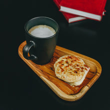 Load image into Gallery viewer, Porcelaine Mug 350ml and Wooden Saucer 22x15x11cm.
