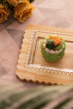 Load image into Gallery viewer, Crystal pearl serving plate 30x12x3cm..
