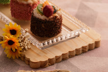 Load image into Gallery viewer, Crystal pearl serving plate 30x12x3cm..
